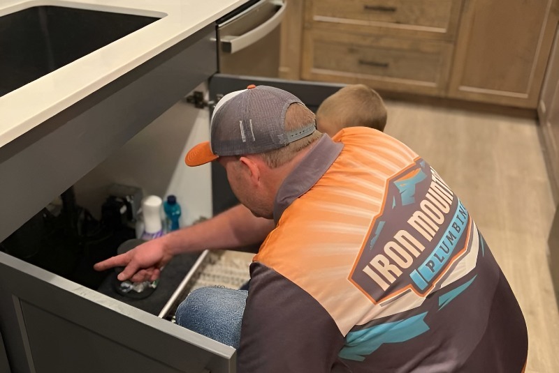 Garbage Disposal repair in Surfside